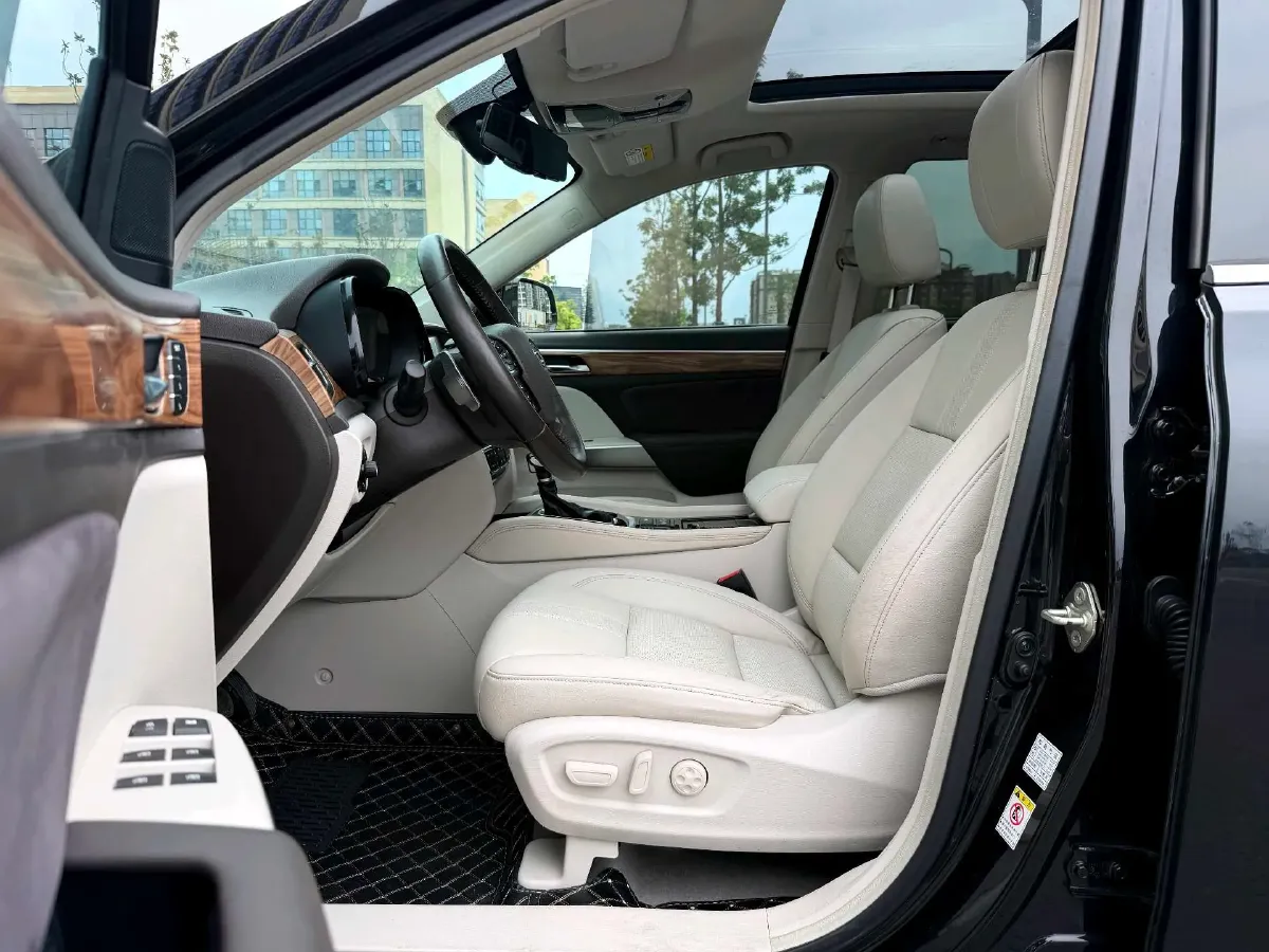 2017 GAC Trumpchi GS8 2.0T 201HP L4 6AT,autocango,china used car exporter,china ev exporter,chinese used car exporter,chinese used ev exporter