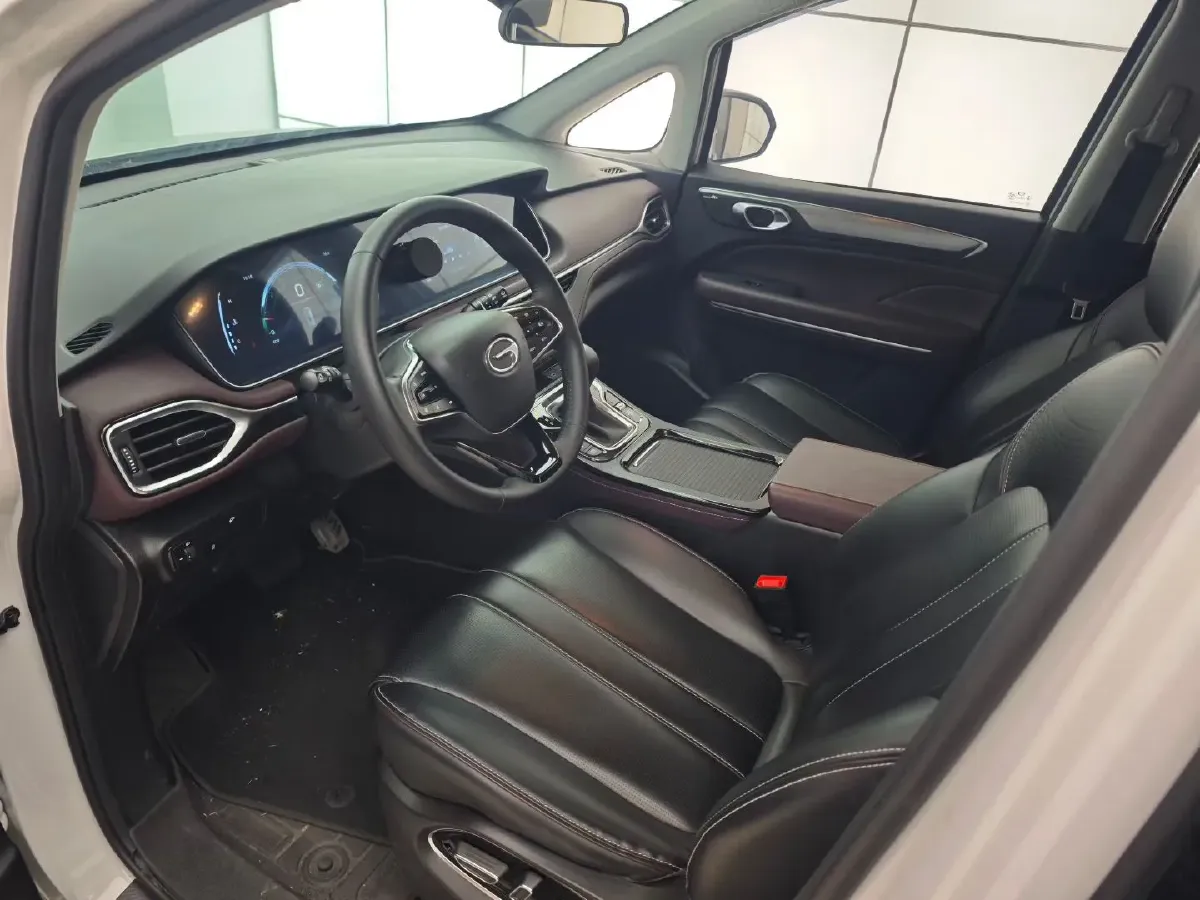 2023 GAC Trumpchi M6 1.5T 177HP L4 7DCT,autocango,china used car exporter,china ev exporter,chinese used car exporter,chinese used ev exporter