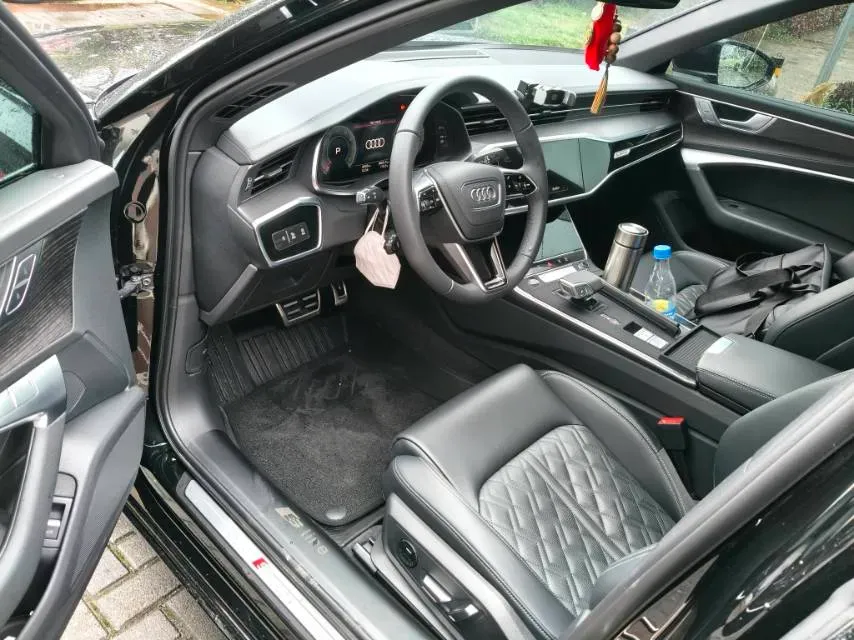 2026 Audi A6L 2.0T 245HP L4 7DCT,autocango,china used car exporter,china ev exporter,chinese used car exporter,chinese used ev exporter