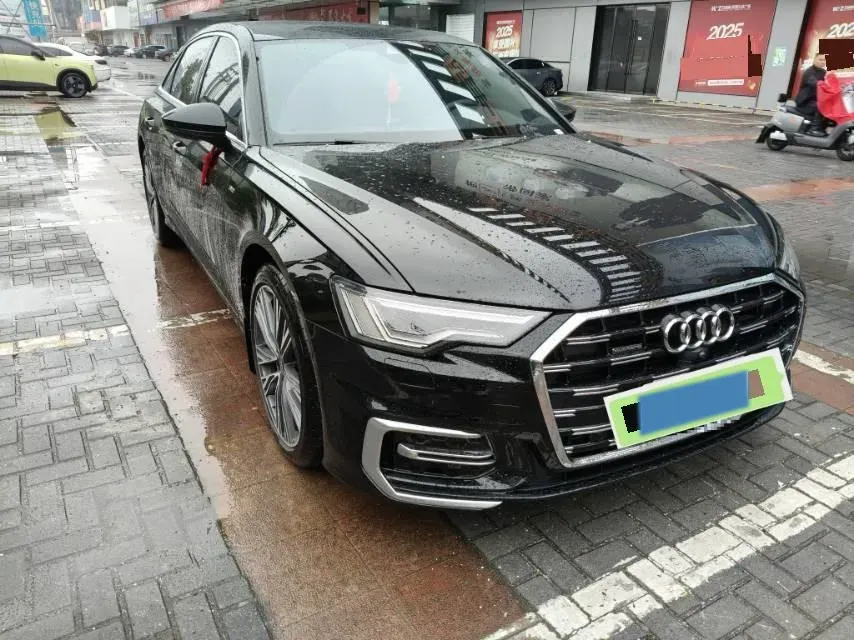 2026 Audi A6L 2.0T 245HP L4 7DCT,autocango,china used car exporter,china ev exporter,chinese used car exporter,chinese used ev exporter