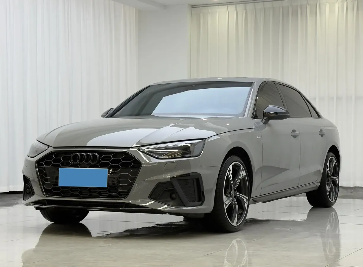 2024 Audi A4L 2.0T 190HP L4 7DCT,autocango,china used car exporter,china ev exporter,chinese used car exporter,chinese used ev exporter