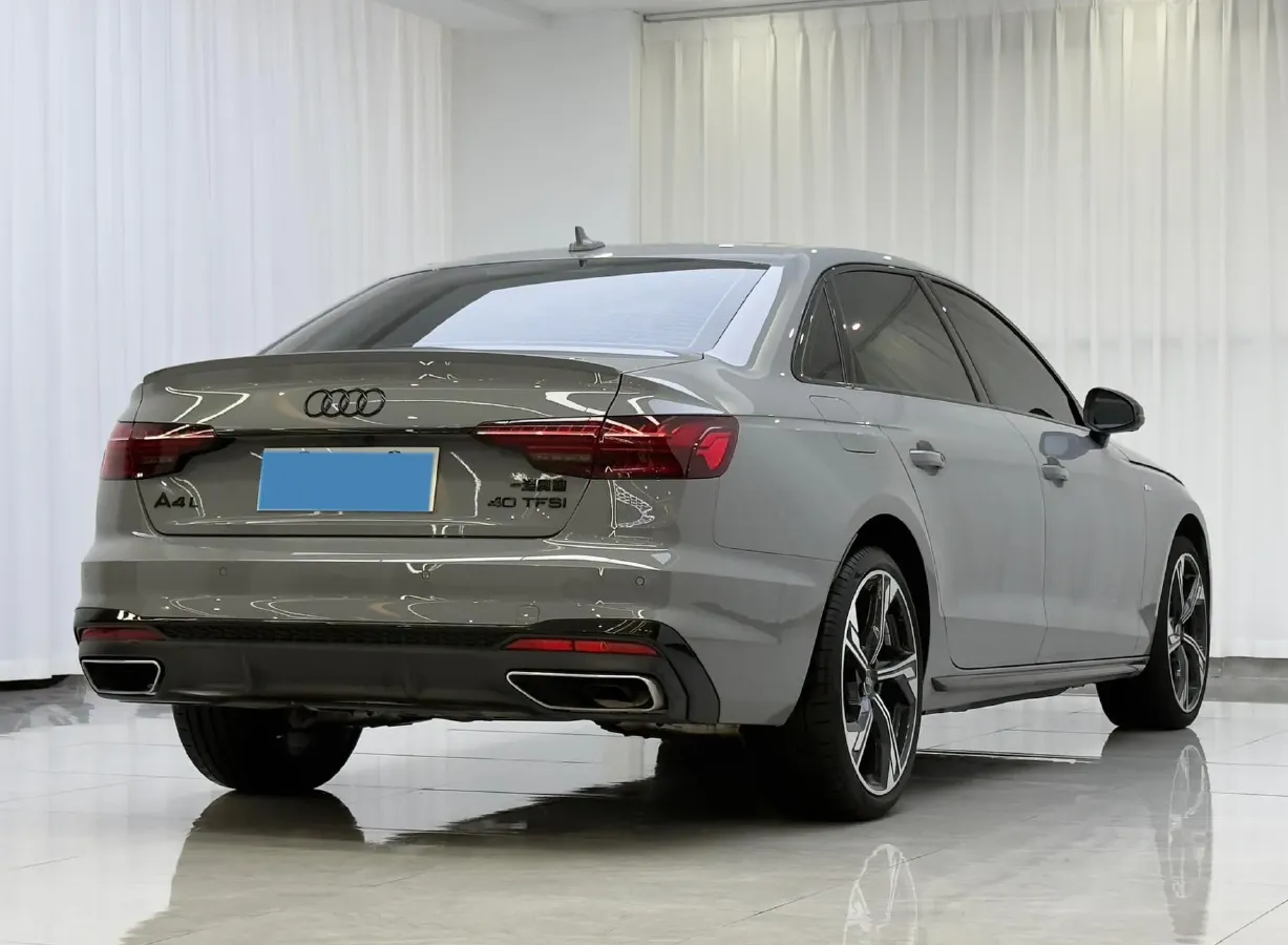 2024 Audi A4L 2.0T 190HP L4 7DCT,autocango,china used car exporter,china ev exporter,chinese used car exporter,chinese used ev exporter