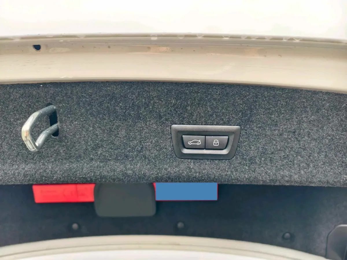 2024 BMW 3 Series 2.0T 184HP L4 8AT,autocango,china used car exporter,china ev exporter,chinese used car exporter,chinese used ev exporter