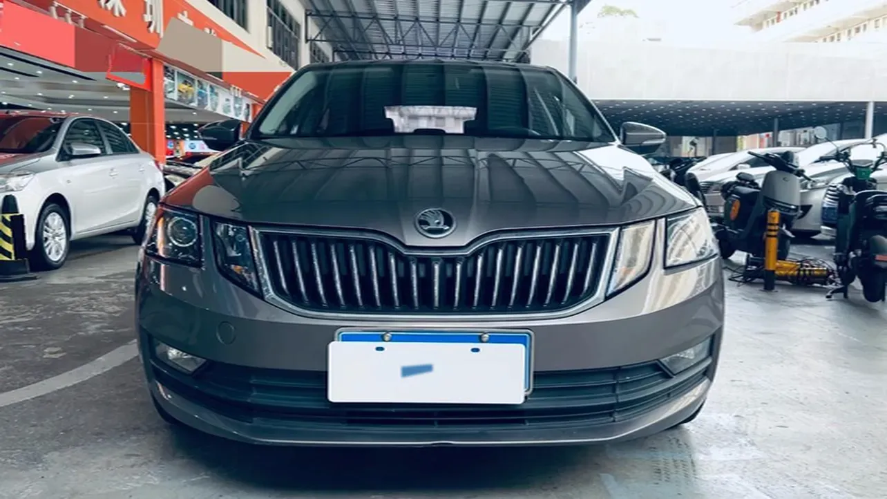 2019 Skoda Octavia 1.5L 116HP L4 6AT,autocango,china used car exporter,china ev exporter,chinese used car exporter,chinese used ev exporter
