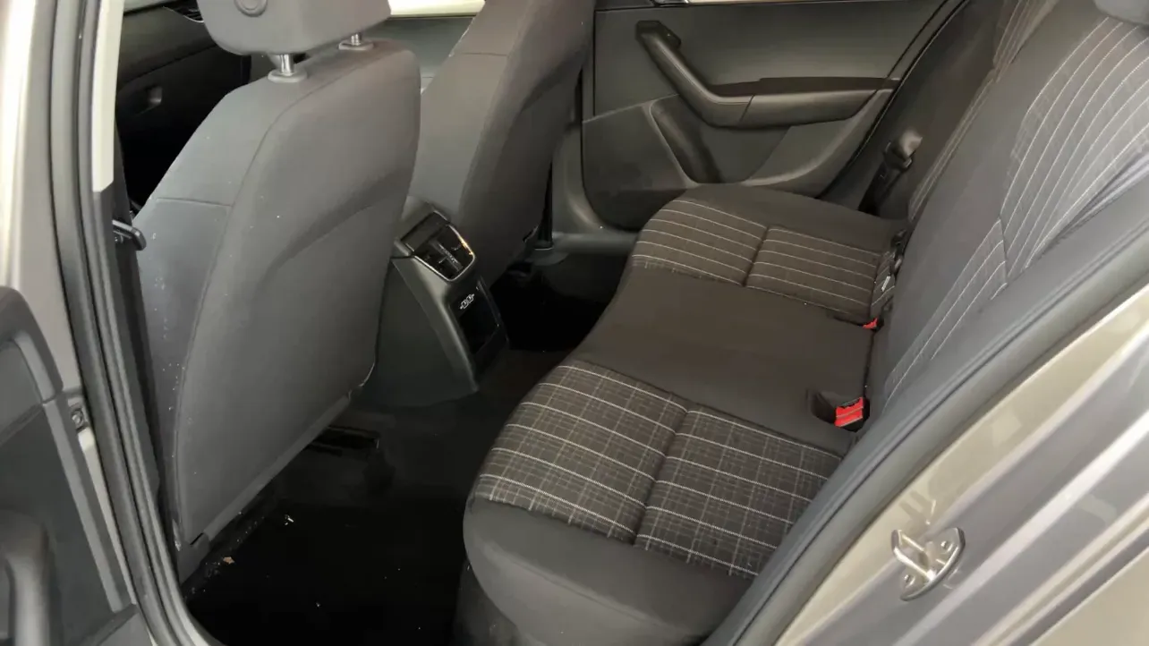 2019 Skoda Octavia 1.5L 116HP L4 6AT,autocango,china used car exporter,china ev exporter,chinese used car exporter,chinese used ev exporter