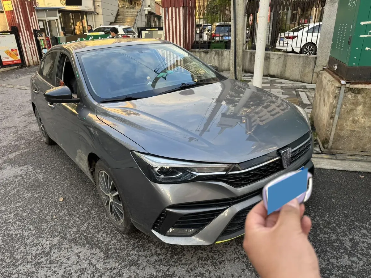 2021 Roewe i5 1.5L 120HP L4 CVT,autocango,china used car exporter,china ev exporter,chinese used car exporter,chinese used ev exporter