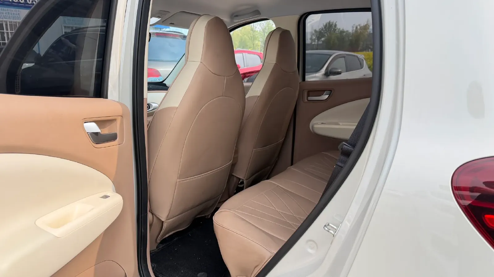 2025 WuLing HongGuang MINI EV BEV 16.2KWH,autocango,china used car exporter,china ev exporter,chinese used car exporter,chinese used ev exporter