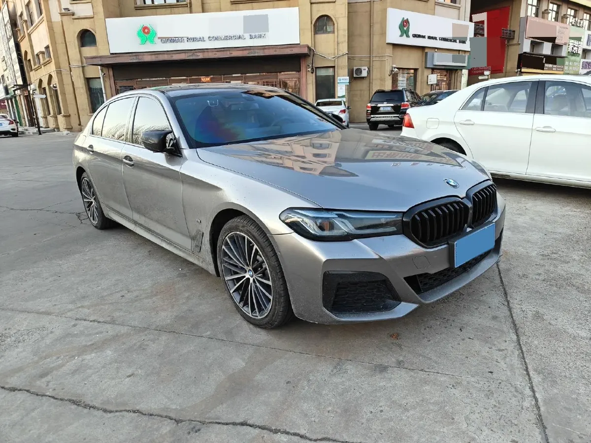 2021 BMW 5 Series 2.0T 252HP L4 8AT,autocango,china used car exporter,china ev exporter,chinese used car exporter,chinese used ev exporter