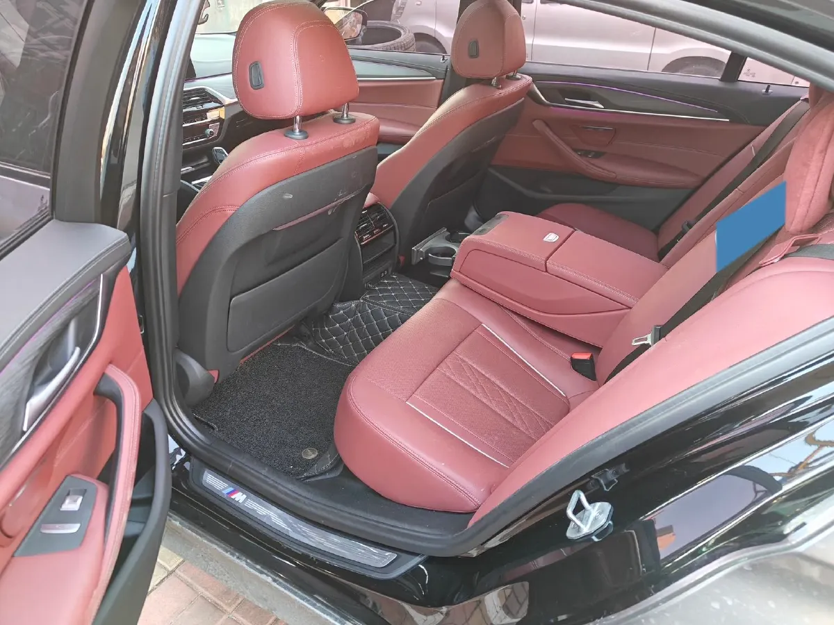 2021 BMW 5 Series 2.0T 252HP L4 8AT,autocango,china used car exporter,china ev exporter,chinese used car exporter,chinese used ev exporter