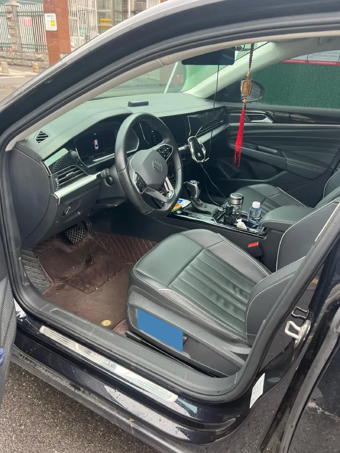 2023 Volkswagen Passat 2.0T 186HP L4 7DCT,autocango,china used car exporter,china ev exporter,chinese used car exporter,chinese used ev exporter