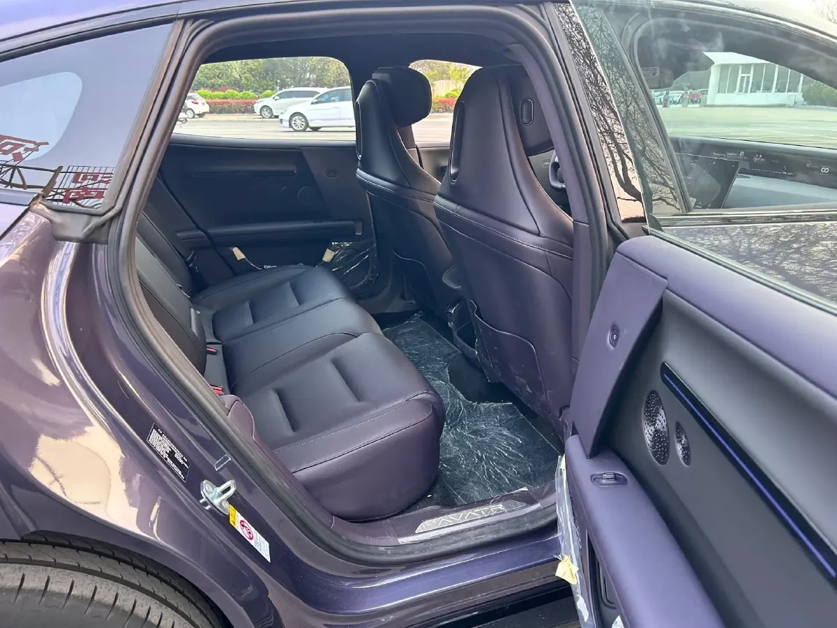 2025 Avatr 06 REEV 156HP REEV,autocango,china used car exporter,china ev exporter,chinese used car exporter,chinese used ev exporter