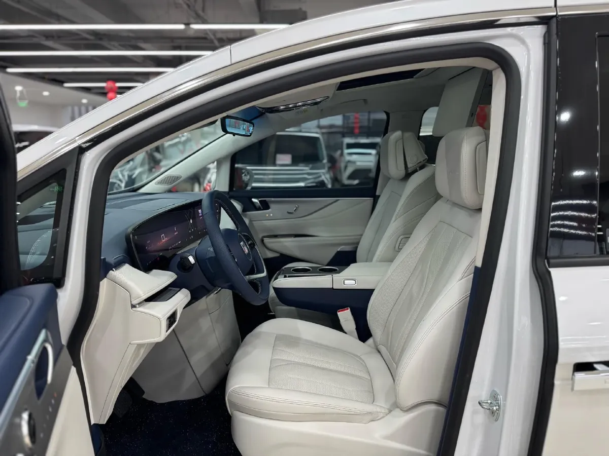 2024 Buick GL8 1.5T 180HP L4 2DHT PHEV 24.4KWH,autocango,china used car exporter,china ev exporter,chinese used car exporter,chinese used ev exporter