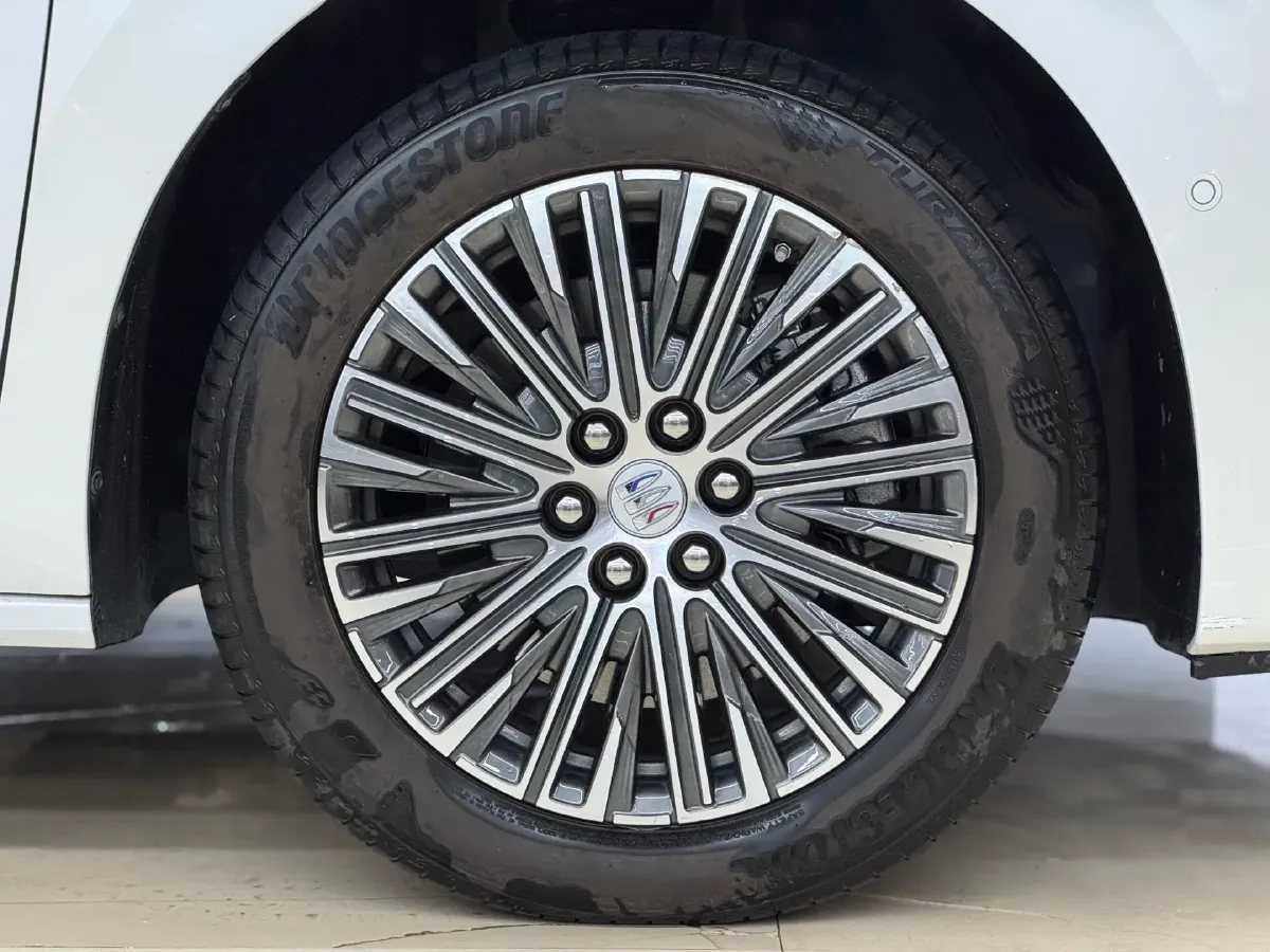 2024 Buick GL8 1.5T 180HP L4 2DHT PHEV 24.4KWH,autocango,china used car exporter,china ev exporter,chinese used car exporter,chinese used ev exporter