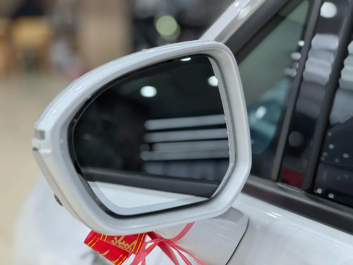 2024 Buick GL8 1.5T 180HP L4 2DHT PHEV 24.4KWH,autocango,china used car exporter,china ev exporter,chinese used car exporter,chinese used ev exporter