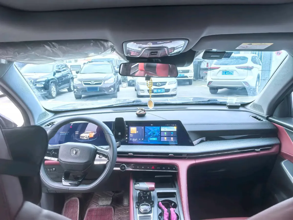 2022 ChangAn CS75 Plus 1.5T 188HP L4 8AT,autocango,china used car exporter,china ev exporter,chinese used car exporter,chinese used ev exporter