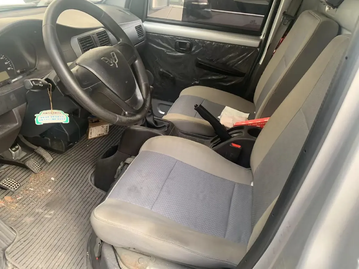 2019 WuLing RongGuang Mini Truck 1.5L 107HP L4 5MT,autocango,china used car exporter,china ev exporter,chinese used car exporter,chinese used ev exporter