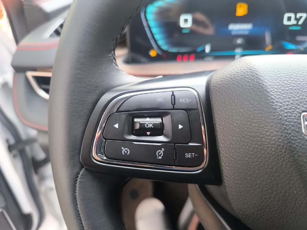 2020 Exceed LX 1.5T 156HP L4 CVT,autocango,china used car exporter,china ev exporter,chinese used car exporter,chinese used ev exporter