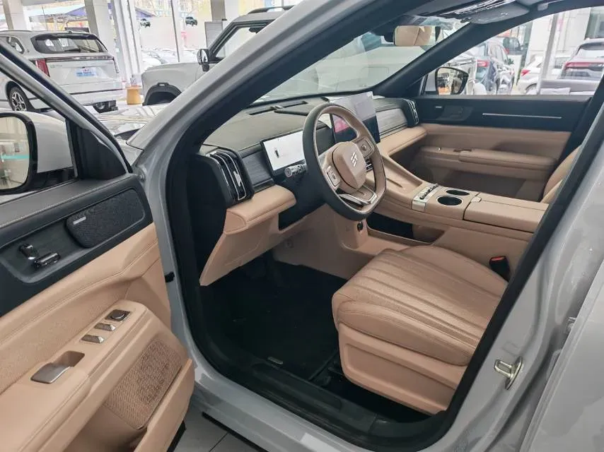 2025 Jetour DASHING 1.5T 184HP L4 7DCT,autocango,china used car exporter,china ev exporter,chinese used car exporter,chinese used ev exporter