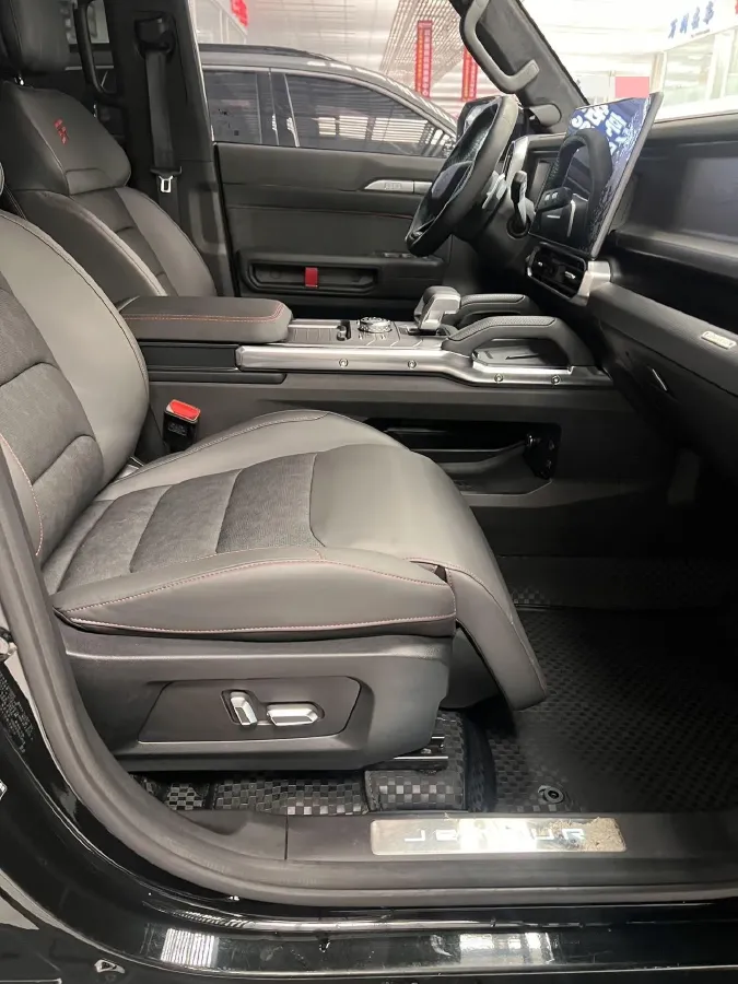 2023 Jetour Traveller 2.0T 254HP L4 7DCT,autocango,china used car exporter,china ev exporter,chinese used car exporter,chinese used ev exporter