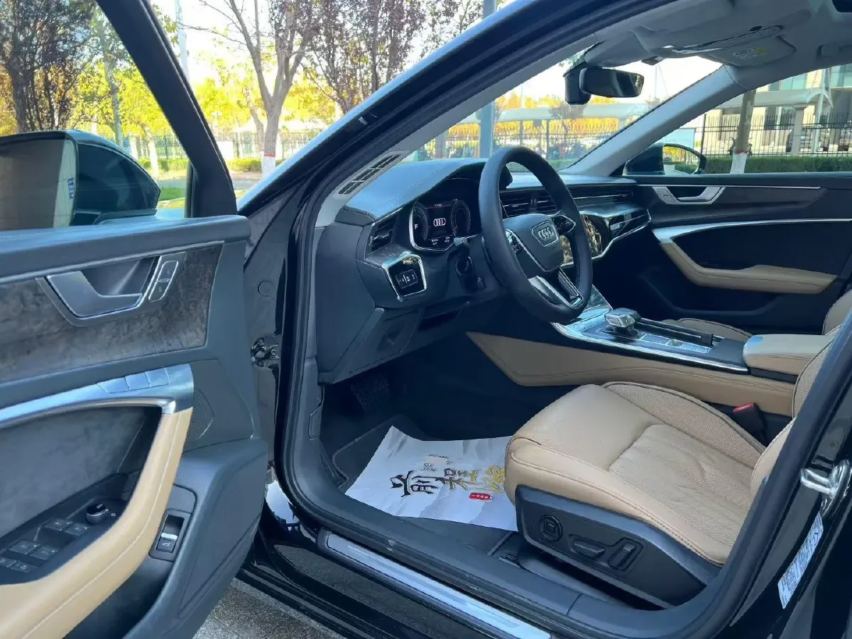 2020 Audi A6L 3.0T 340HP V6 7DCT,autocango,china used car exporter,china ev exporter,chinese used car exporter,chinese used ev exporter