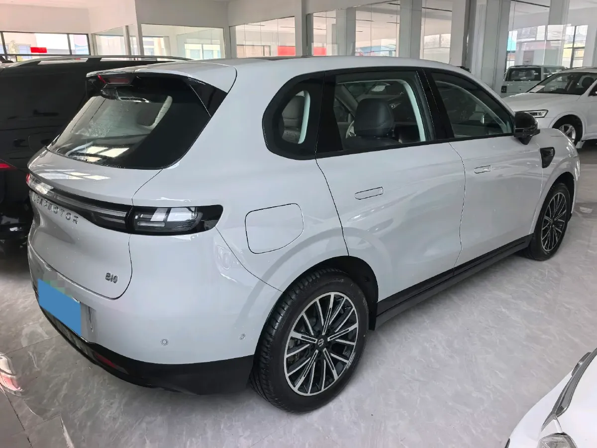 2025 Leapmotor B10 BEV 56.2KWH,autocango,china used car exporter,china ev exporter,chinese used car exporter,chinese used ev exporter