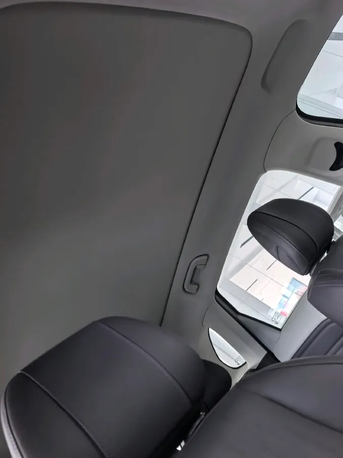 2025 Leapmotor B10 BEV 56.2KWH,autocango,china used car exporter,china ev exporter,chinese used car exporter,chinese used ev exporter