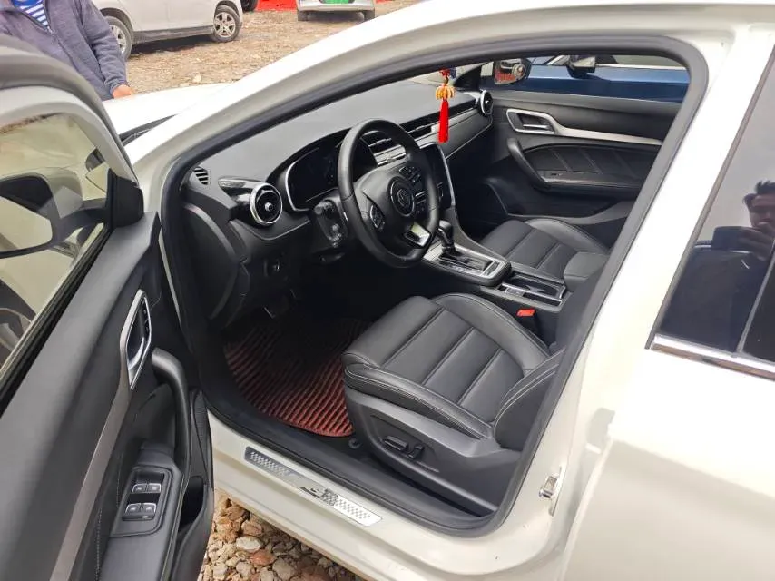 2019 MAXUS XinTu V80 2.5T 136HP L4 6AMT,autocango,china used car exporter,china ev exporter,chinese used car exporter,chinese used ev exporter