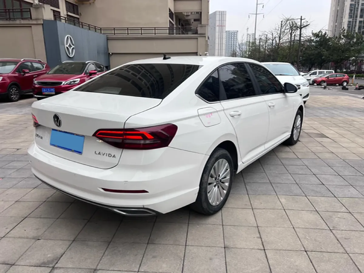 2021 Volkswagen Lavida 1.5L 113HP L4 6AT,autocango,china used car exporter,china ev exporter,chinese used car exporter,chinese used ev exporter