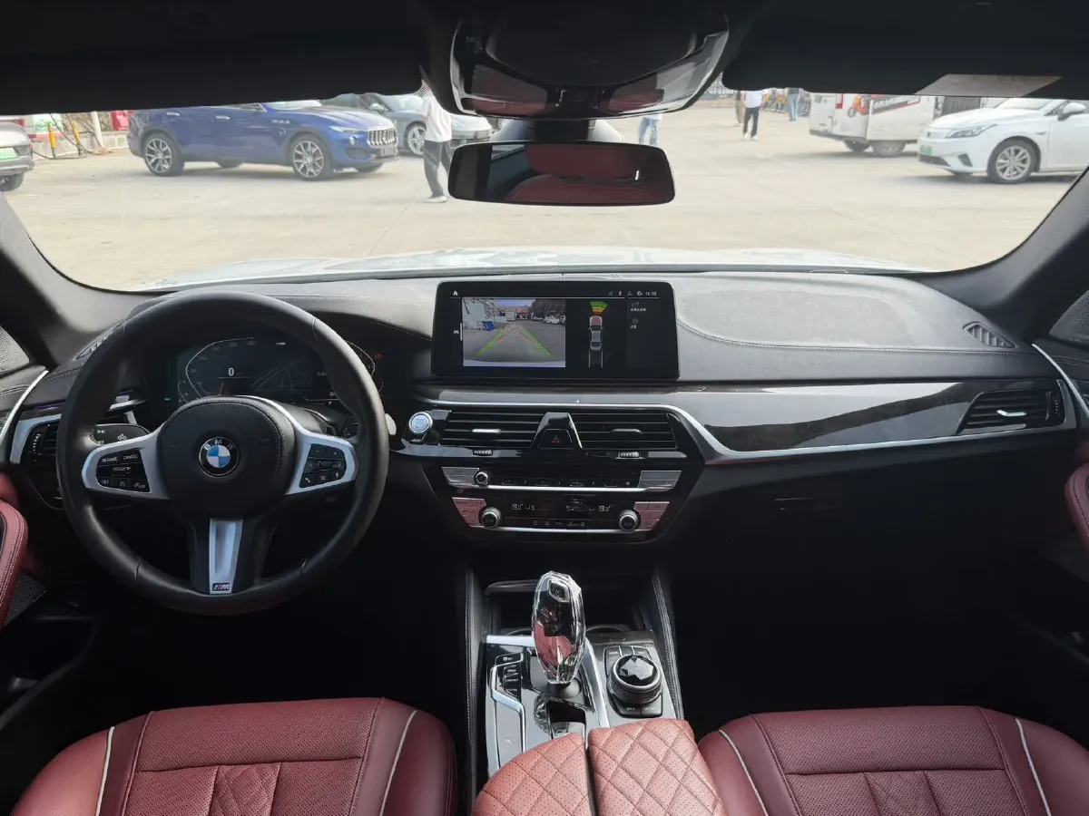 2020 BMW 5 Series 2.0T 252HP L4 8AT,autocango,china used car exporter,china ev exporter,chinese used car exporter,chinese used ev exporter