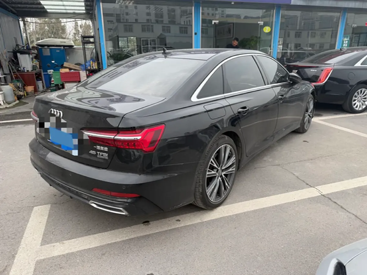 2021 Audi A6L 2.0T 224HP L4 7DCT,autocango,china used car exporter,china ev exporter,chinese used car exporter,chinese used ev exporter