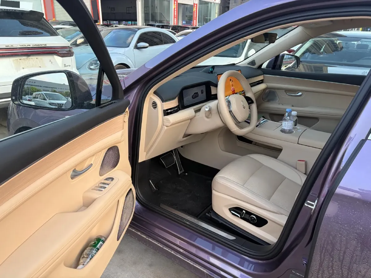 2025 AITO AITO M5 1.5T 152HP L4 REEV 42KWH,autocango,china used car exporter,china ev exporter,chinese used car exporter,chinese used ev exporter