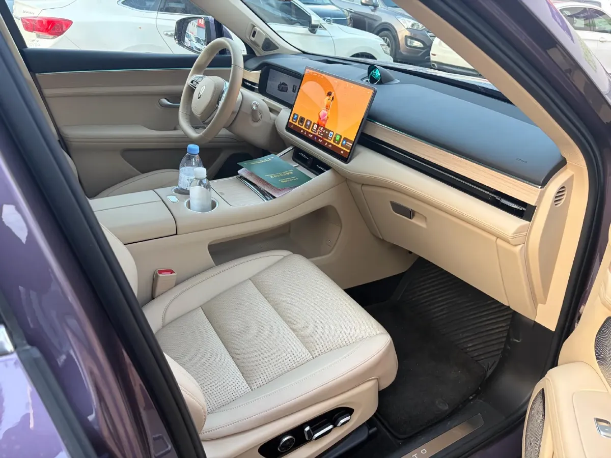 2025 AITO AITO M5 1.5T 152HP L4 REEV 42KWH,autocango,china used car exporter,china ev exporter,chinese used car exporter,chinese used ev exporter