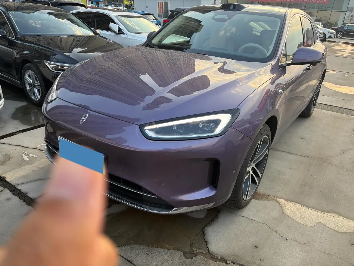 2025 AITO AITO M5 1.5T 152HP L4 REEV 42KWH,autocango,china used car exporter,china ev exporter,chinese used car exporter,chinese used ev exporter