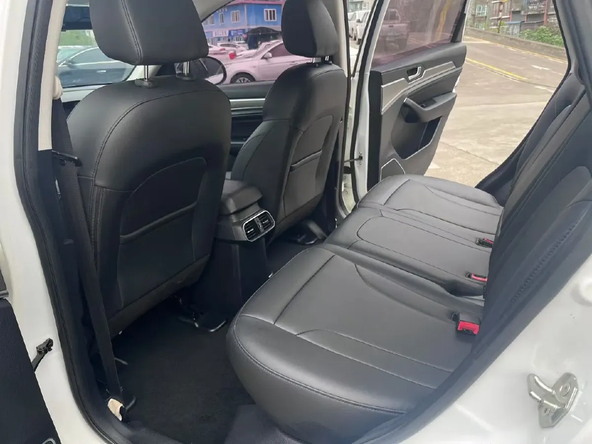 2018 Haval H6 1.5T 150HP L4 7DCT,autocango,china used car exporter,china ev exporter,chinese used car exporter,chinese used ev exporter