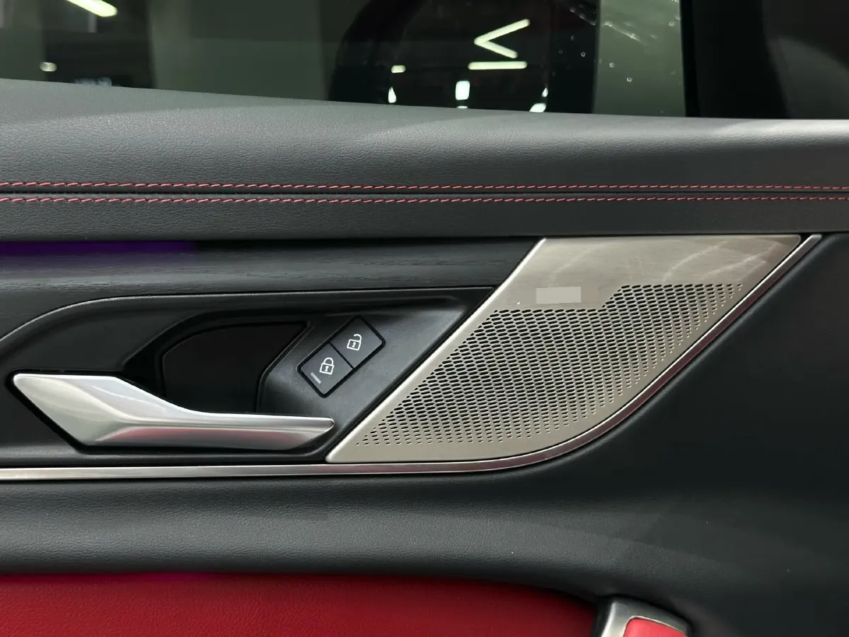 2023 Jaguar XFL 2.0T 250HP L4 8AT,autocango,china used car exporter,china ev exporter,chinese used car exporter,chinese used ev exporter