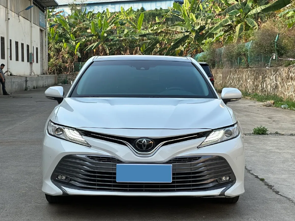 2019 Toyota Camry 2.5L 209HP L4 8AT,autocango,china used car exporter,china ev exporter,chinese used car exporter,chinese used ev exporter