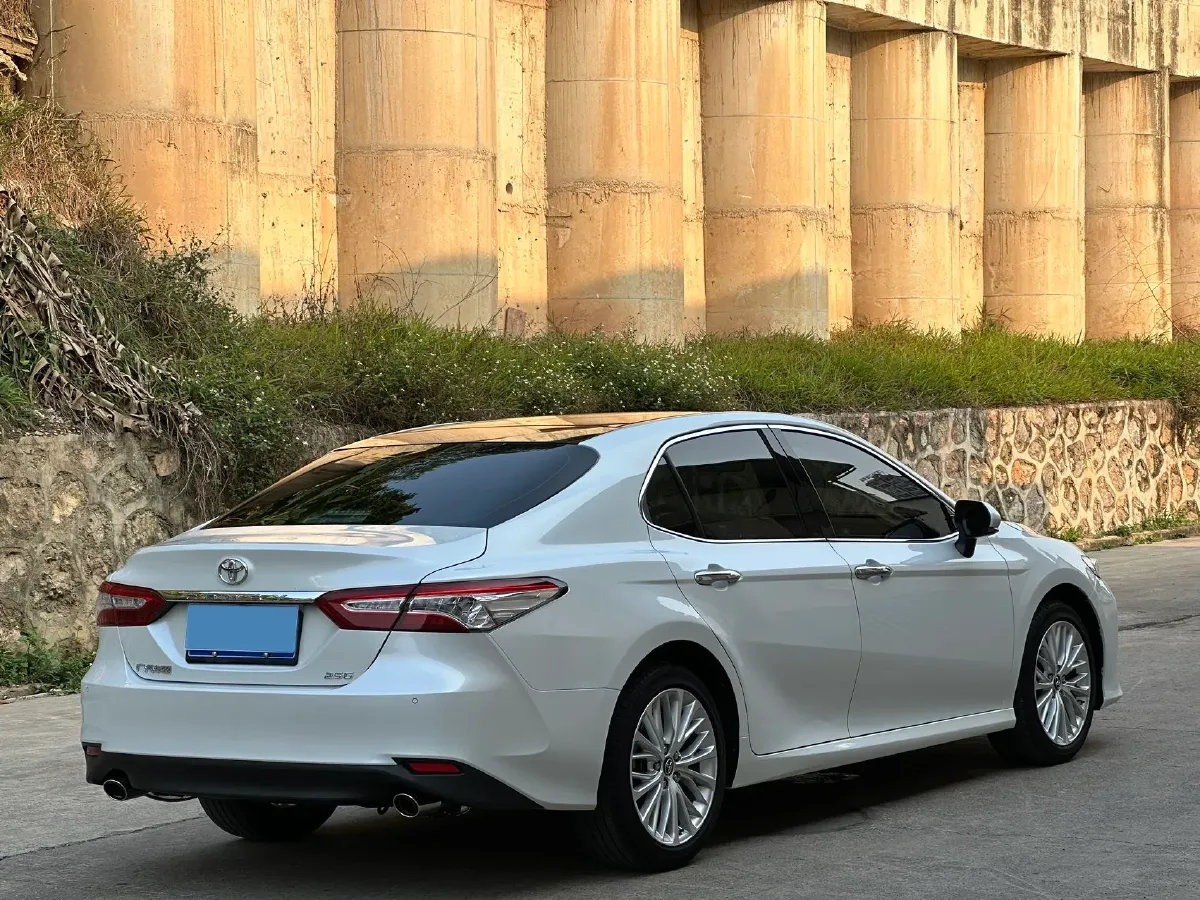 2019 Toyota Camry 2.5L 209HP L4 8AT,autocango,china used car exporter,china ev exporter,chinese used car exporter,chinese used ev exporter