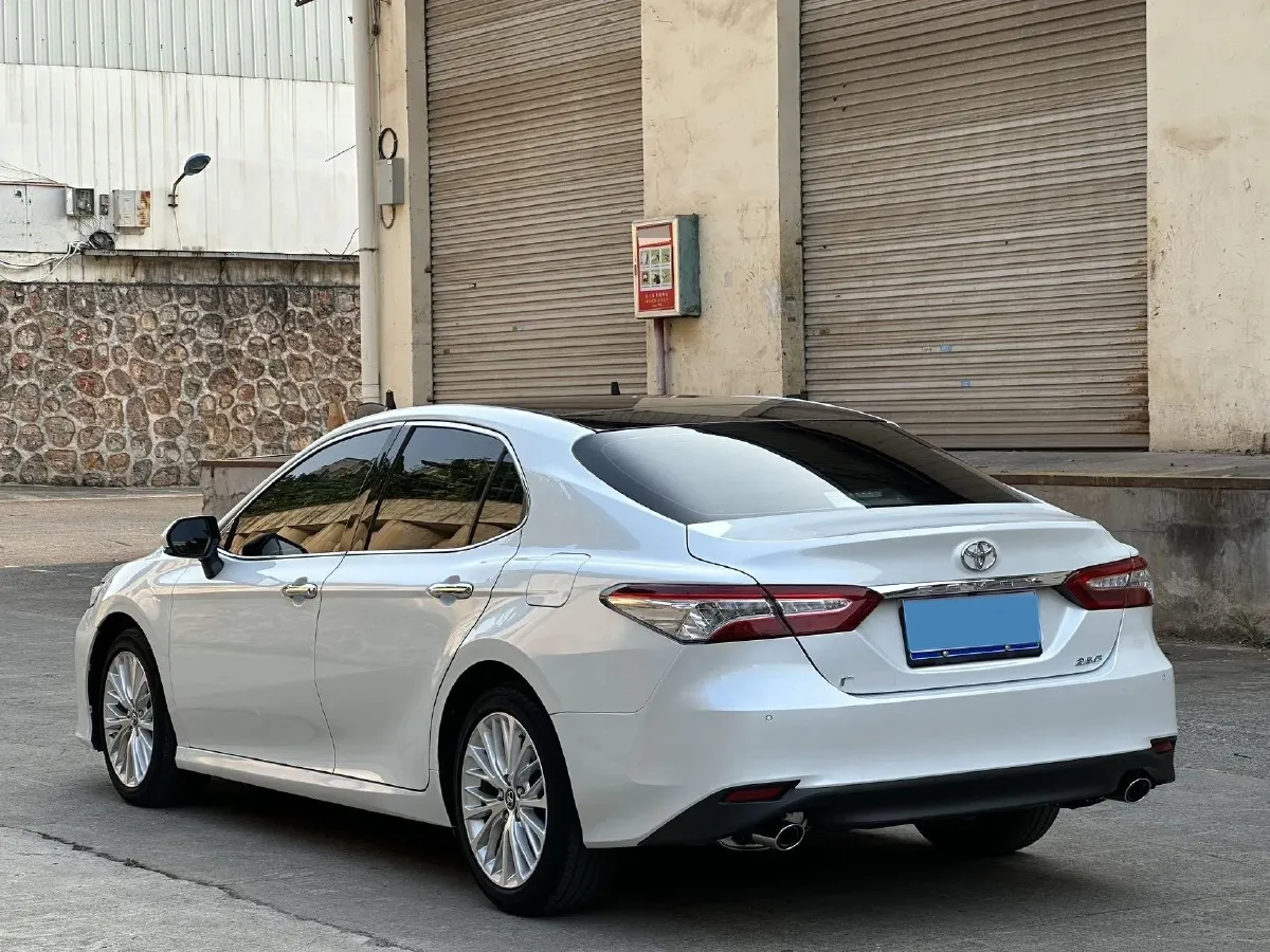 2019 Toyota Camry 2.5L 209HP L4 8AT,autocango,china used car exporter,china ev exporter,chinese used car exporter,chinese used ev exporter