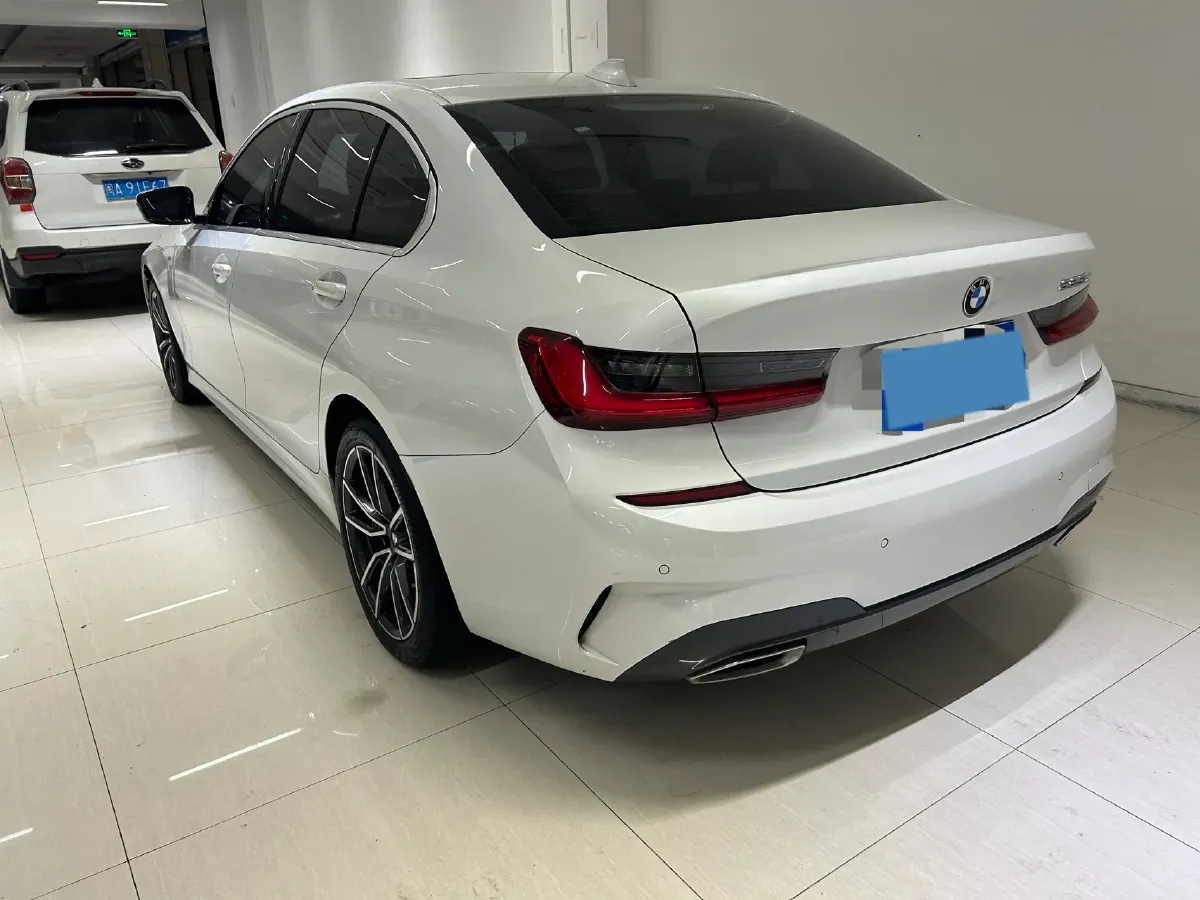 2021 BMW 3 Series 2.0T 156HP L4 8AT,autocango,china used car exporter,china ev exporter,chinese used car exporter,chinese used ev exporter