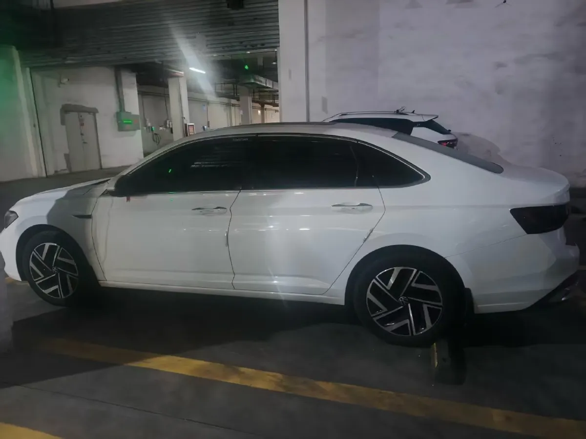 2023 Volkswagen Sagitar 1.5T 160HP L4 7DCT,autocango,china used car exporter,china ev exporter,chinese used car exporter,chinese used ev exporter