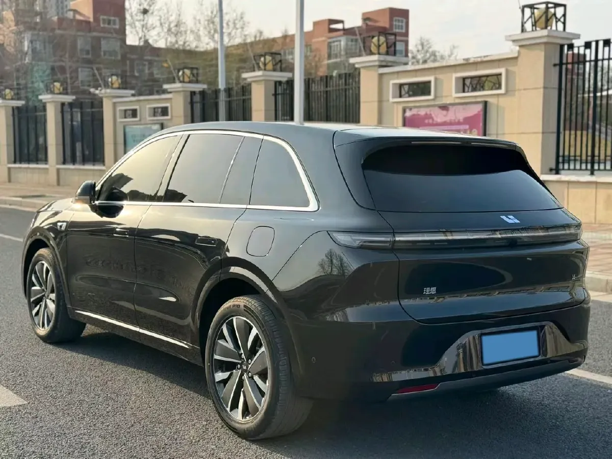 2025 Li L6 Range Extended 154HP L4 REEV,autocango,china used car exporter,china ev exporter,chinese used car exporter,chinese used ev exporter