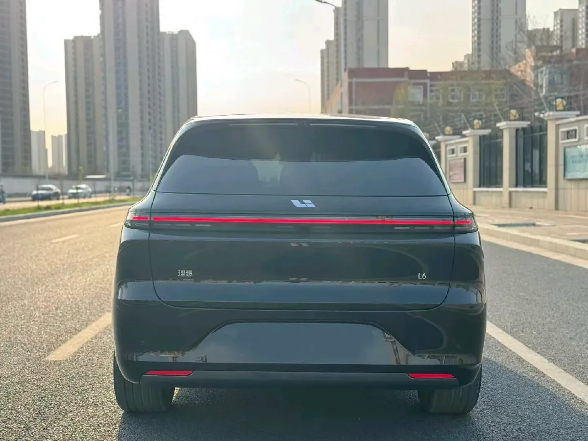 2025 Li L6 Range Extended 154HP L4 REEV,autocango,china used car exporter,china ev exporter,chinese used car exporter,chinese used ev exporter