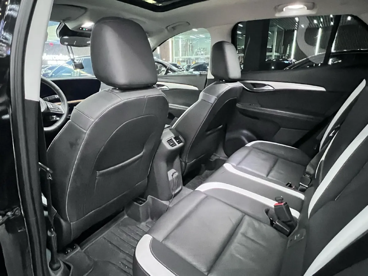 2024 Buick EnvisionPlus 2.0T 237HP L4 9AT,autocango,china used car exporter,china ev exporter,chinese used car exporter,chinese used ev exporter