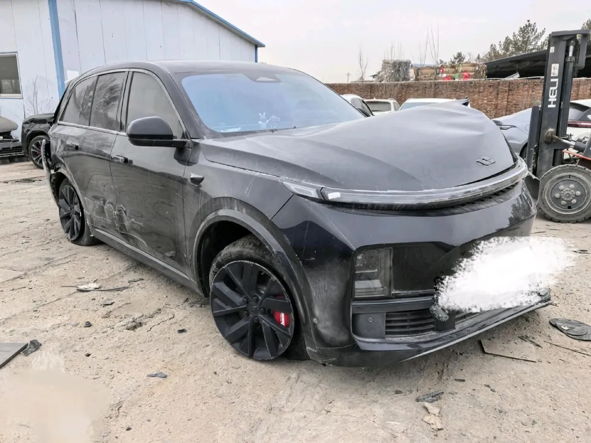 2023 Li L8 Range Extended 154HP REEV 40.9KWH,autocango,china used car exporter,china ev exporter,chinese used car exporter,chinese used ev exporter