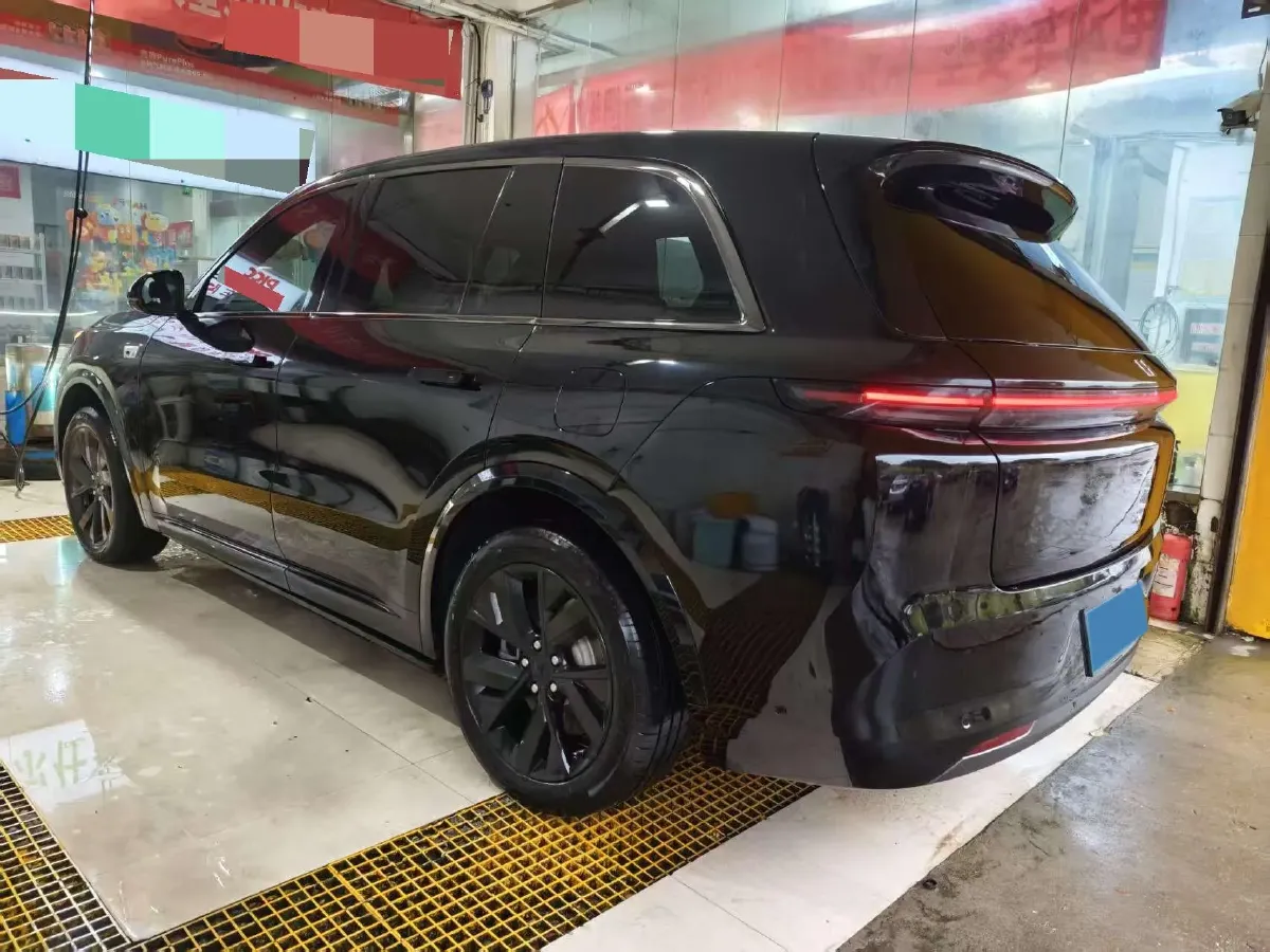 2023 Li L8 Range Extended 154HP REEV 40.9KWH,autocango,china used car exporter,china ev exporter,chinese used car exporter,chinese used ev exporter