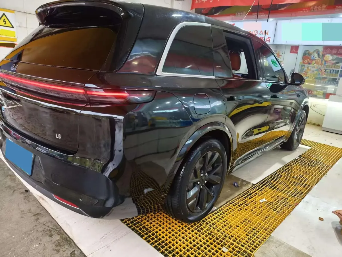2023 Li L8 Range Extended 154HP REEV 40.9KWH,autocango,china used car exporter,china ev exporter,chinese used car exporter,chinese used ev exporter