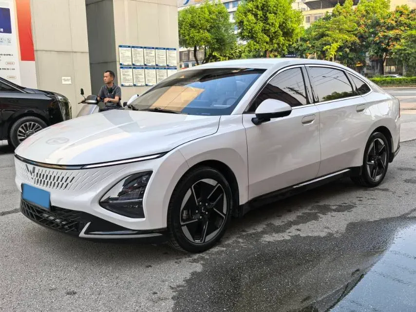2023 WuLing XingGuang 1.5L 106HP L4 E-CVT PHEV 20.5KWH,autocango,china used car exporter,china ev exporter,chinese used car exporter,chinese used ev exporter