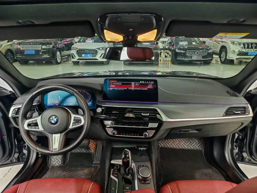 2021 BMW 5 Series 2.0T 252HP L4 8AT,autocango,china used car exporter,china ev exporter,chinese used car exporter,chinese used ev exporter