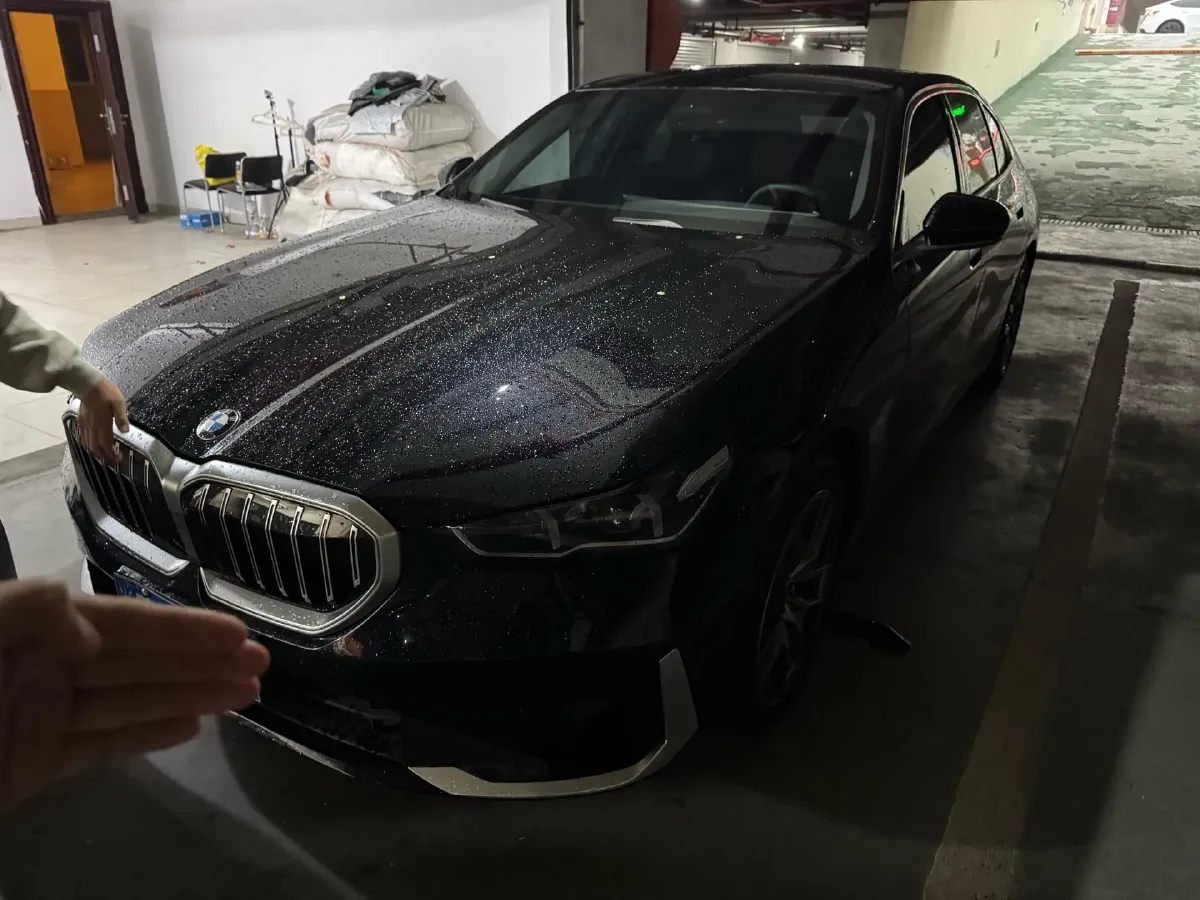2025 BMW 5 Series 2.0T 258HP L4 8AT,autocango,china used car exporter,china ev exporter,chinese used car exporter,chinese used ev exporter