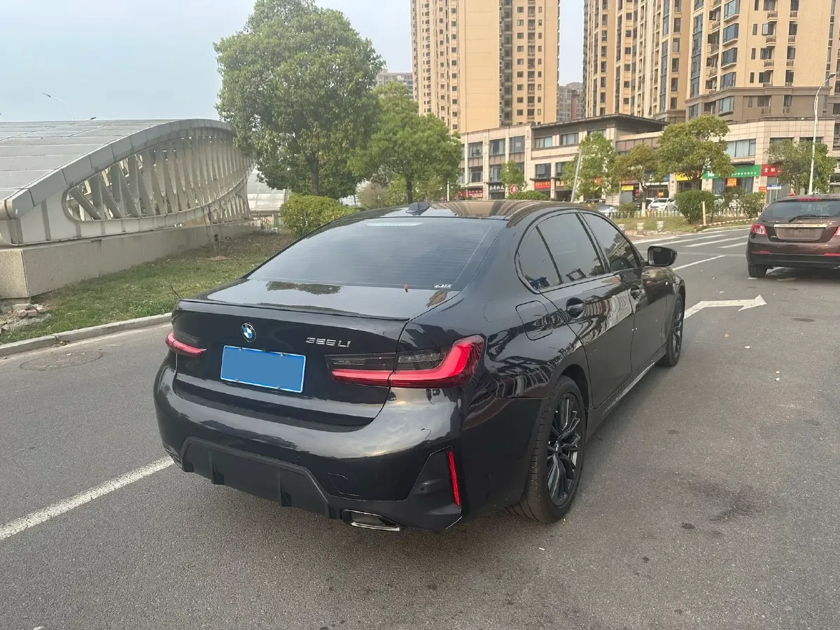 2023 BMW 3 Series 2.0T 184HP L4 8AT,autocango,china used car exporter,china ev exporter,chinese used car exporter,chinese used ev exporter